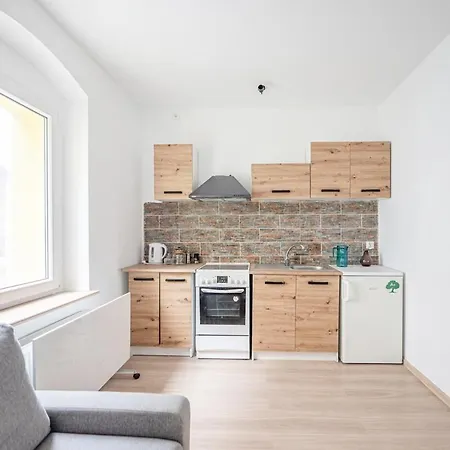 Side Apartment